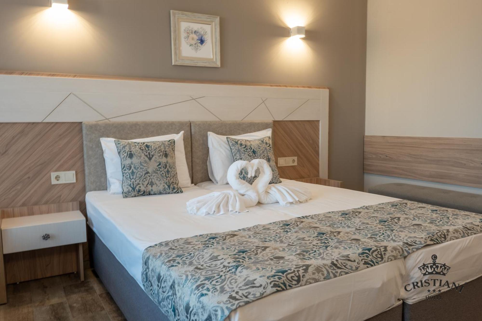 Cristiani Hotel Sozopol Exterior foto